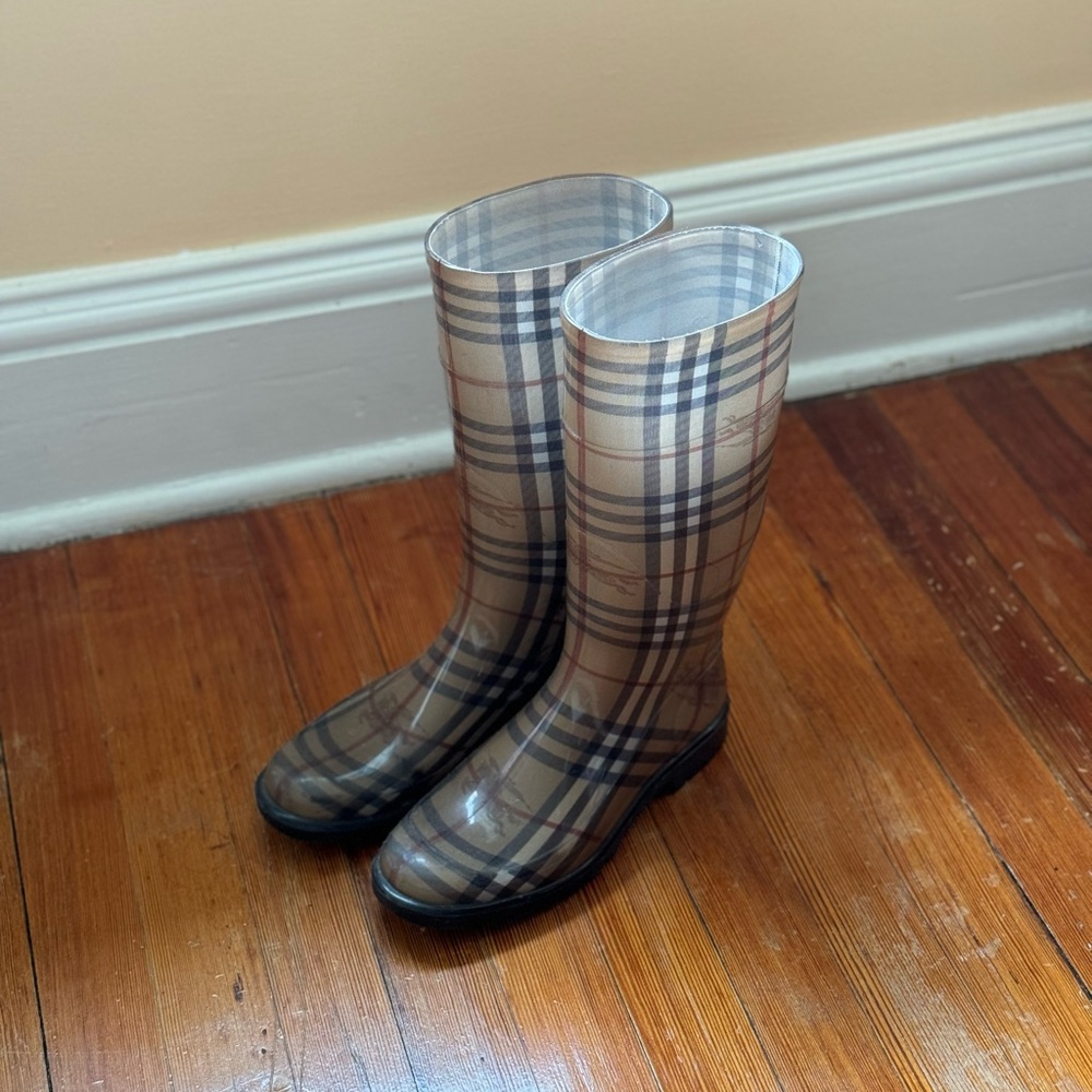 Burberry Rubber Printed Rainboots